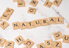 Eko-Poddasze: Jak Wykorzystać Naturalne Materiały, by Stworzyć Zdrową i Stylową Przestrzeń?