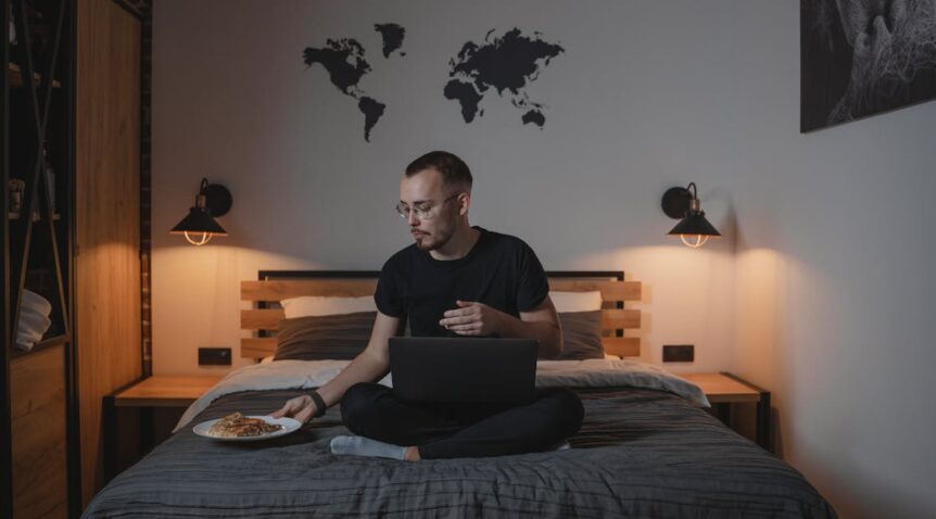 Meble z ukrytym „akumulatorem chłodu”: PCM w zabudowie – pasywna klimatyzacja bez klimatyzatora