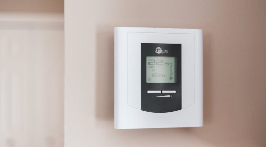 Meble akumulujące ciepło (PCM): ukryta regulacja temperatury w stole, łóżku i ścianie – ciepło, które pracuje za Ciebie