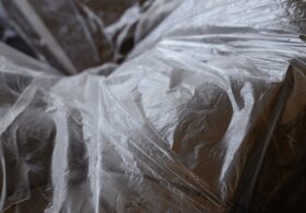 Meble termoaktywne z materiałami zmiennofazowymi (PCM): ciche chłodzenie i dogrzewanie bez dodatkowego prądu