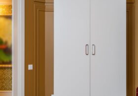Meble, które magazynują ciepło: ukryte panele PCM w salonie i sypialni (komfort bez podkręcania kaloryfera)